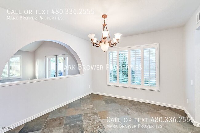 Foto del edificio - 1613 E Weathervane Ln