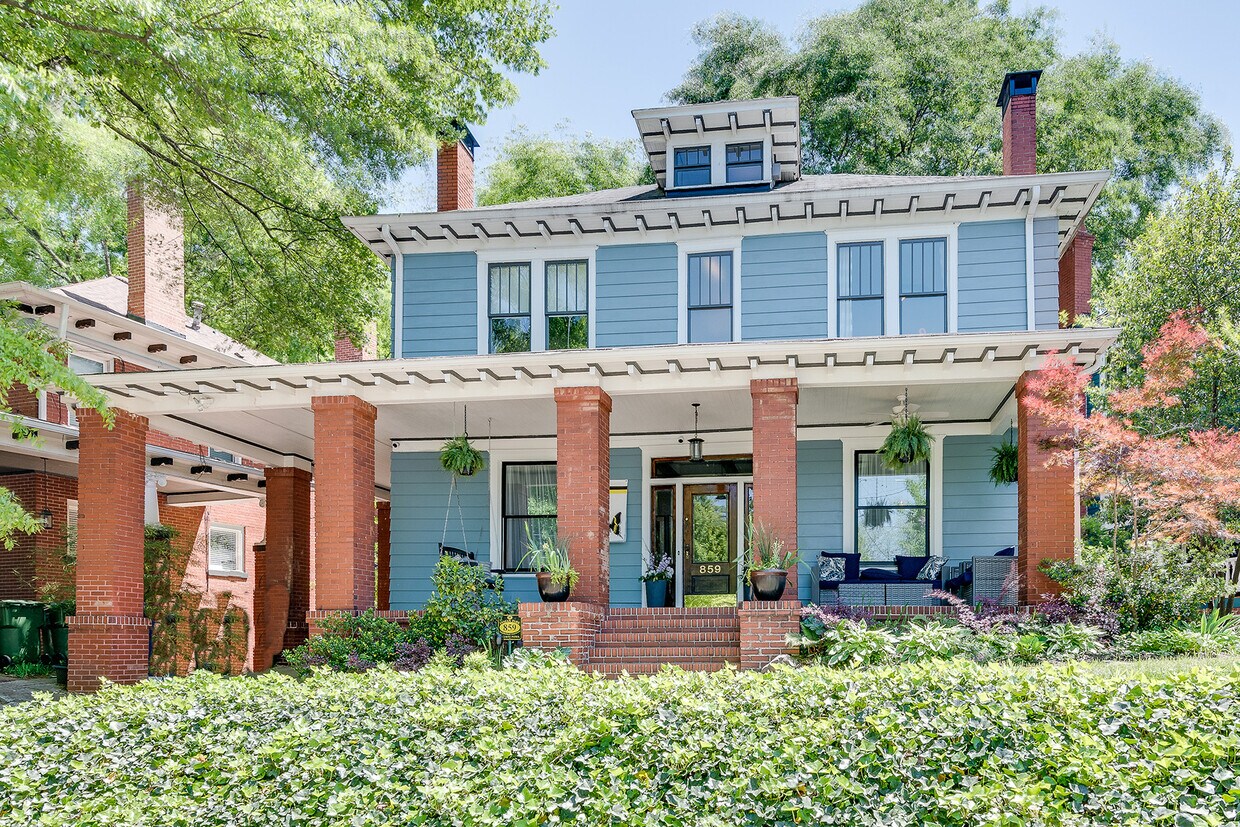 Foto principal - 859 Edgewood Ave NE