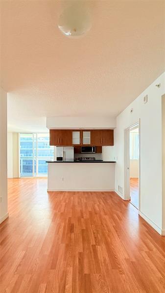 Foto del edificio - 601 NE 23rd St