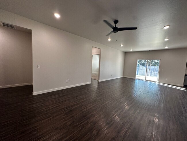 Foto del edificio - 3 Bed 2 Bath Home in Edmond