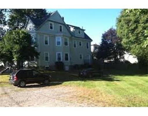 Building Photo - 1 Maple Terrace