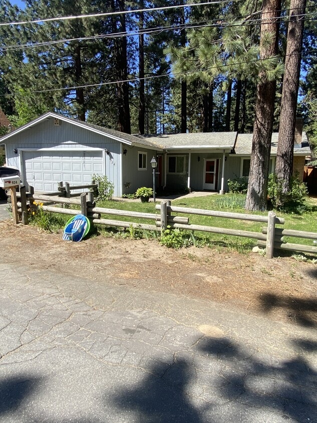 Primary Photo - 924 Linda Ave