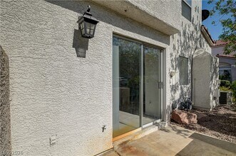 Building Photo - 4040 Castle Cove Dr