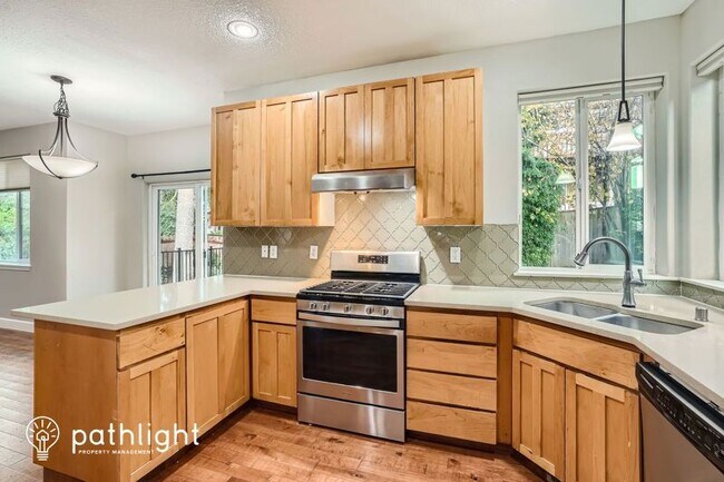 Building Photo - 3506 NE 96th St