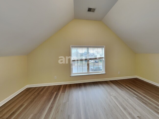 Building Photo - 1175 Cynthia Ln