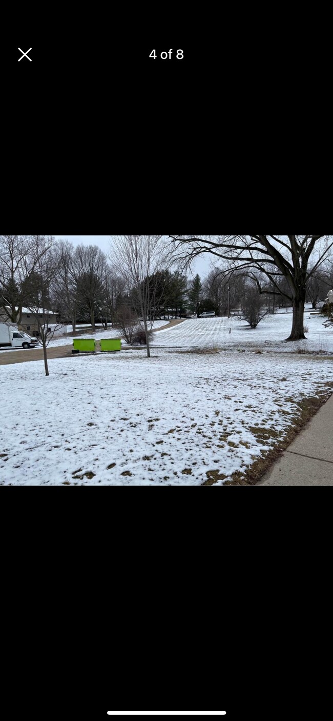 5564 River Rd Unit 4, Waunakee, WI 53597 Apartments in Waunakee, WI