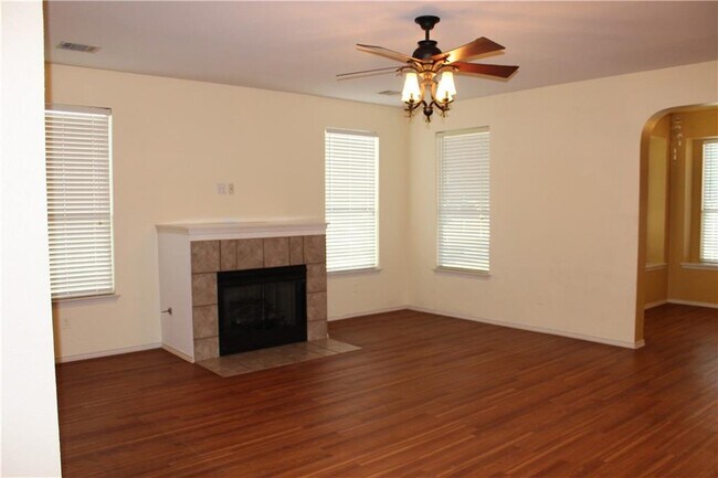 Building Photo - 149 Hogan