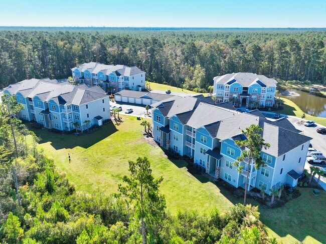 Exterior - GRANDVIEW AT CLEAR POND APARTMENTS