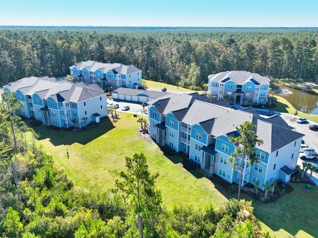 Exterior - GRANDVIEW AT CLEAR POND APARTMENTS