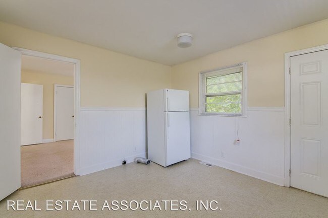 Building Photo - 926 S Plum St