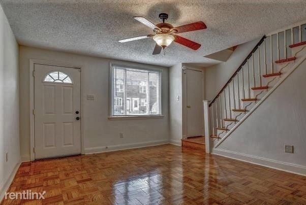 Building Photo - 3 br, 1 bath House - 119  Spring Valley Rd