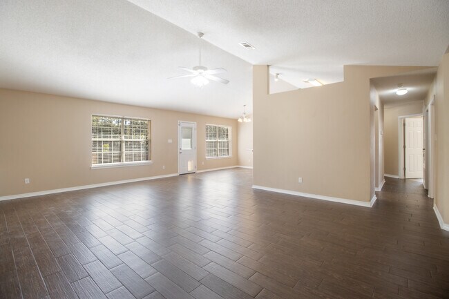 Building Photo - 14036 Maddie Cir