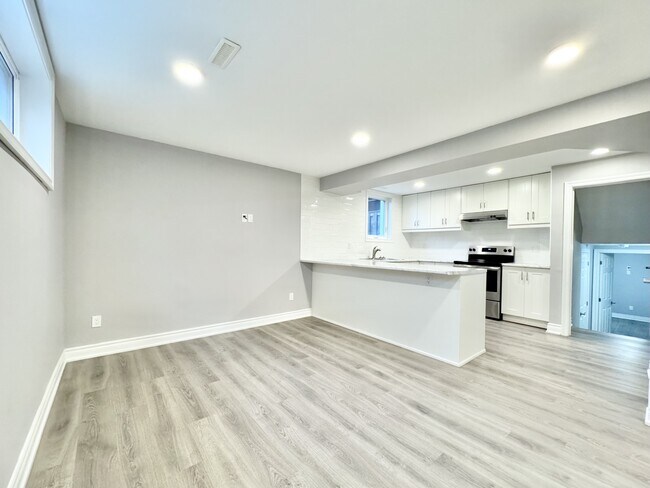 Photo du bâtiment - 5 Regent Dr