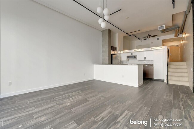 Building Photo - 350 11th Ave