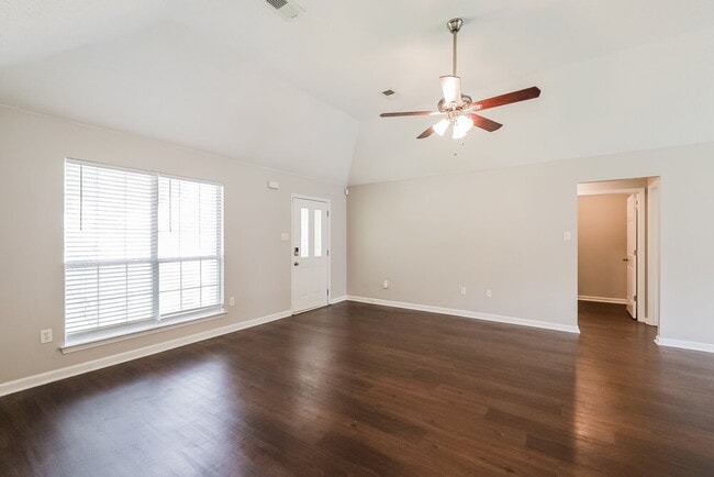 Building Photo - 13699 Fox Bend Ln
