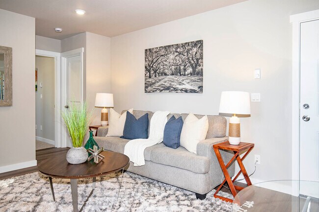 Foto del edificio - 705 4th Ave SW