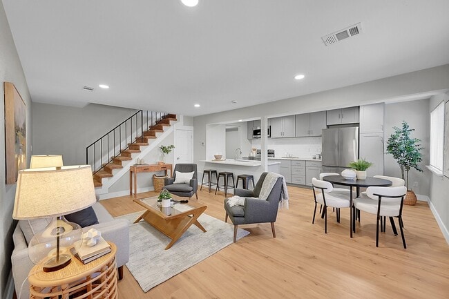 Photo - 7700 W Glasgow Pl Townhome