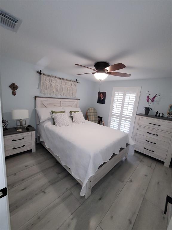 Foto del edificio - 8320 Woodlake Pl