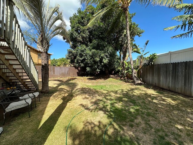 Building Photo - 42 Waikalani Pl