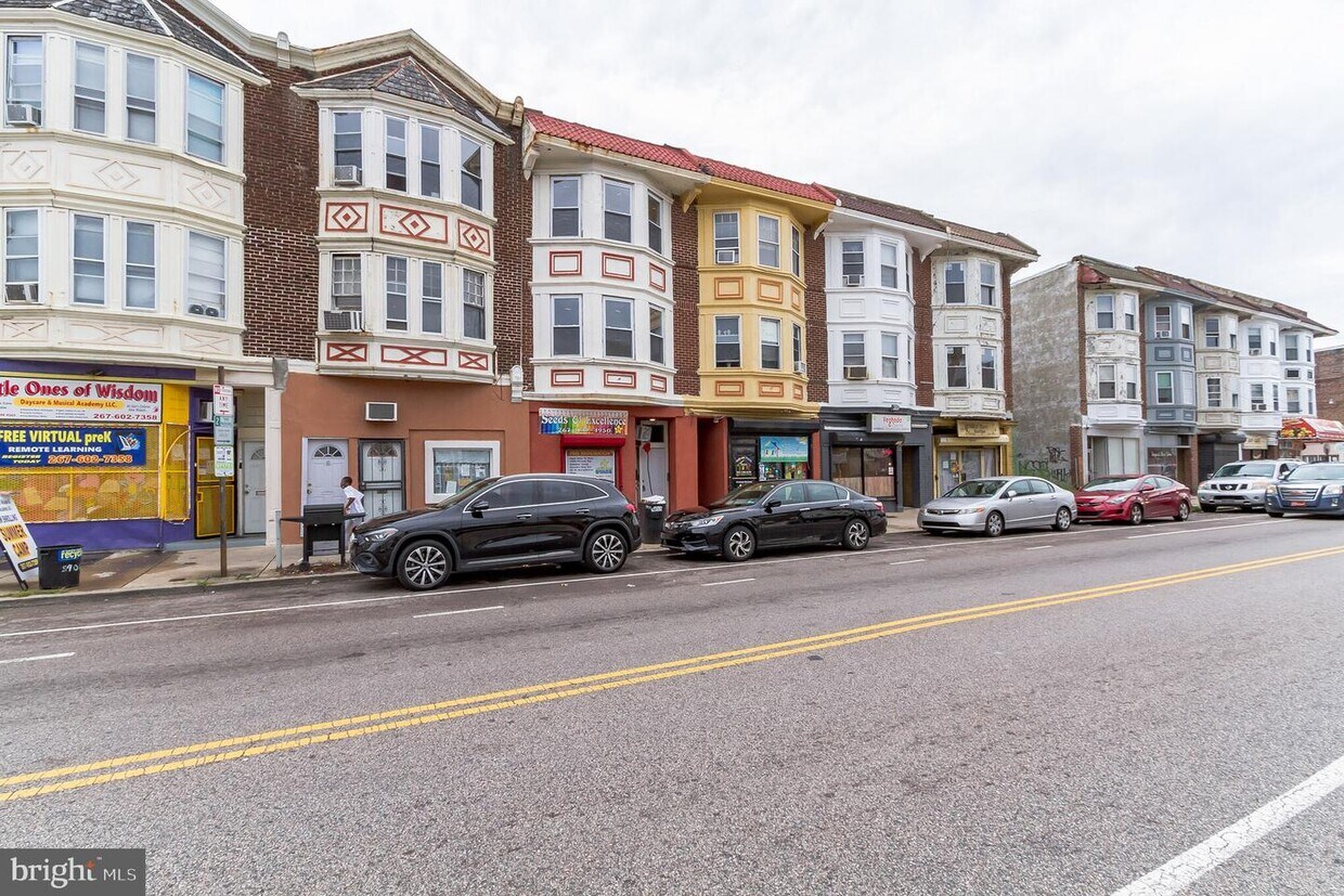 5908 Old York Rd Unit 3RD FLR., Philadelphia, PA 19141 Room for Rent