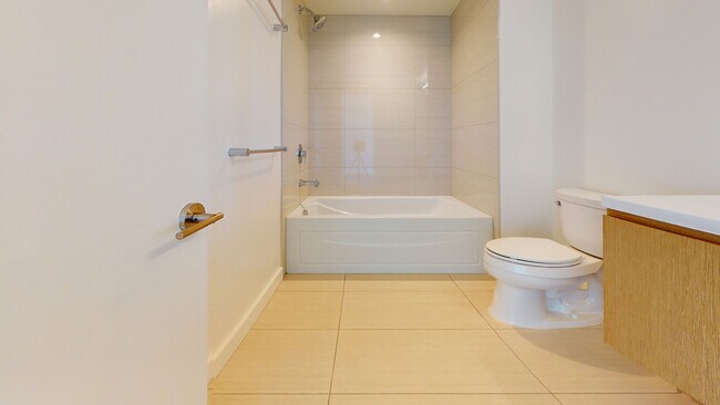 Interior Photo - Vision on Wilshire