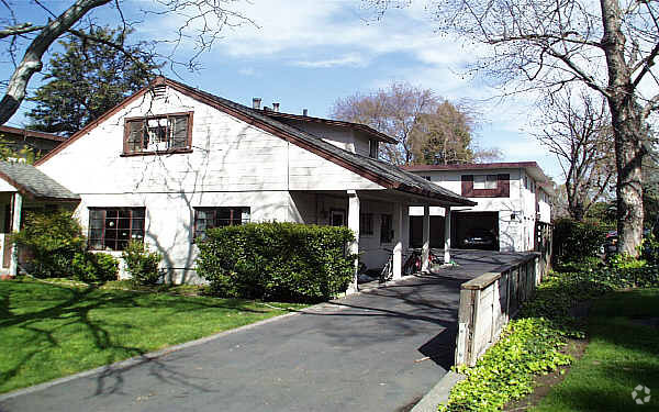 Foto del edificio - Alta Vista Apartments