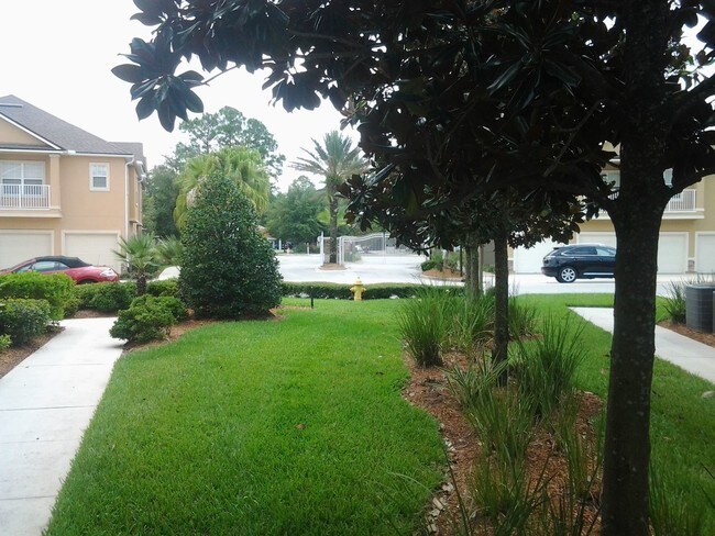 Building Photo - 7151 Deerfoot Point Cir