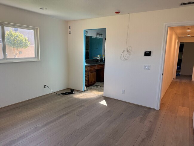 Foto del edificio - 2528 Bowdoin Pl