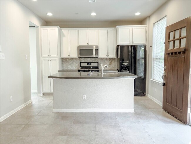 Foto del edificio - 7220 Wyoming Springs Dr