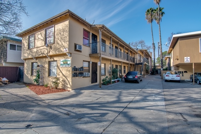 Building Photo - Sunset Apartments