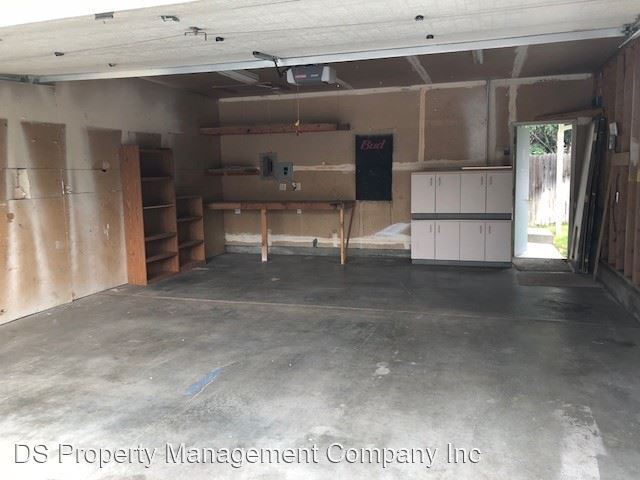 Building Photo - 2 br, 1.5 bath House - 873 N Mercer St