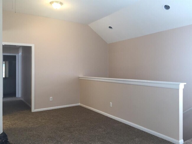 Building Photo - 1155 Lovett St