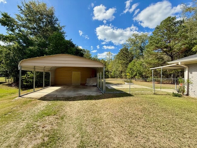 Building Photo - 1097 Wolfe Rd