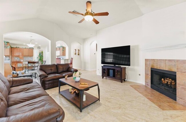 Building Photo - 15402 Forest Creek Farms Dr