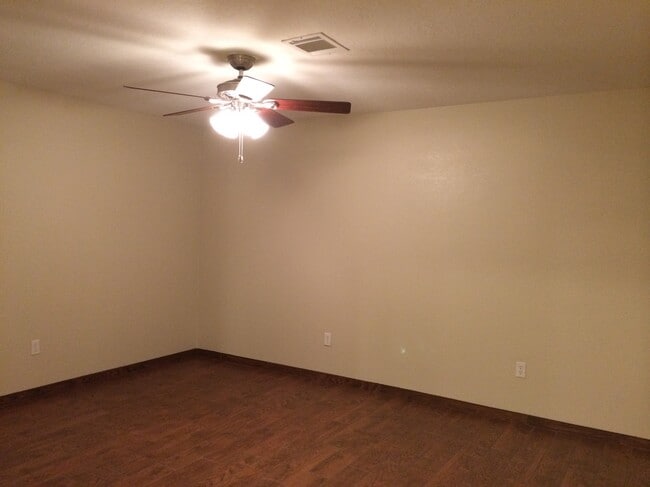 Foto del edificio - 6733 NW Compass Dr