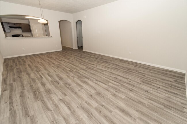 Foto del edificio - 5611 Rocky Trail Dr