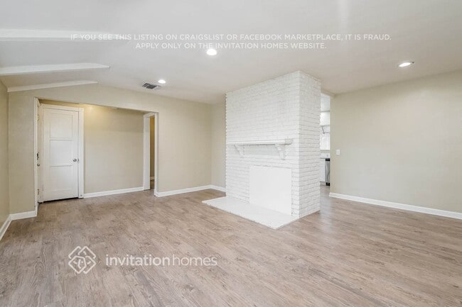 Foto del edificio - 17363 Saticoy St