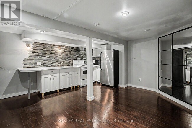 Photo du bâtiment - 254 Broadway Ave