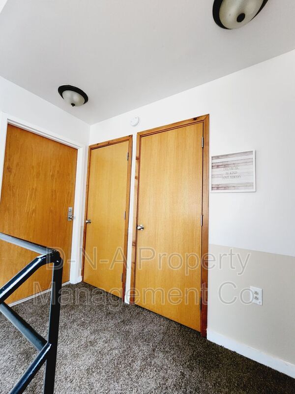 Foto del edificio - 346 Hollow Rd
