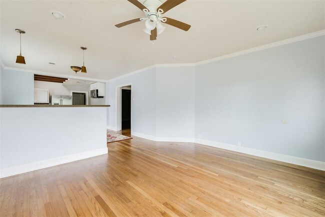 Foto del edificio - 817 Eleanor St