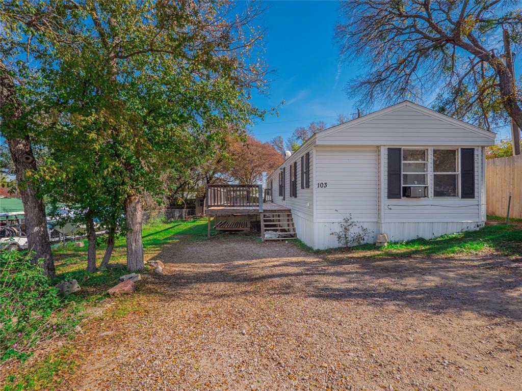 Foto principal - 103 Mari Ln