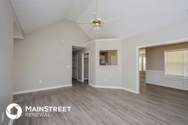 Foto del edificio - 165 Pebble Brooke Ct