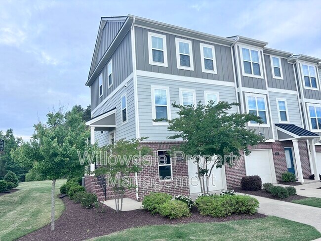 Building Photo - 416 Skymont Dr