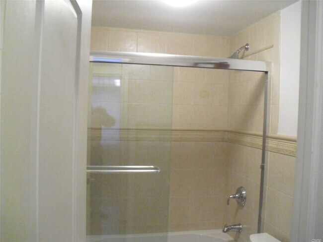 Foto del edificio - 60-28 60th Pl