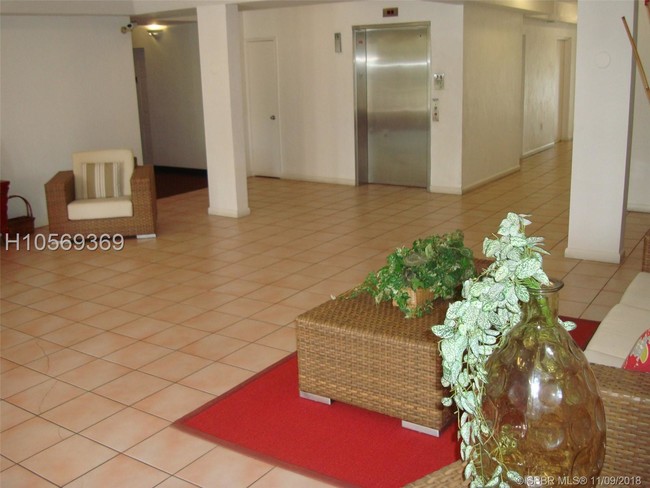 Foto del edificio - 85 Gulfstream Rd