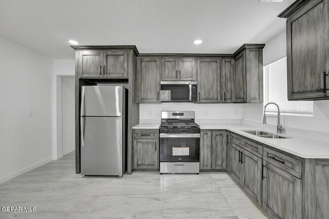 Foto del edificio - 1107 Myrtle Ave