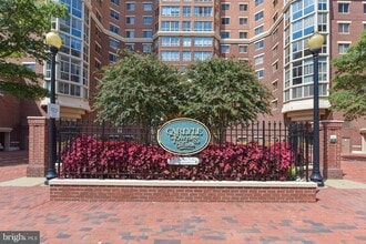 Building Photo - 2151 Jamieson Ave