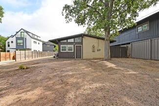 Building Photo - 3002 Windsor Rd