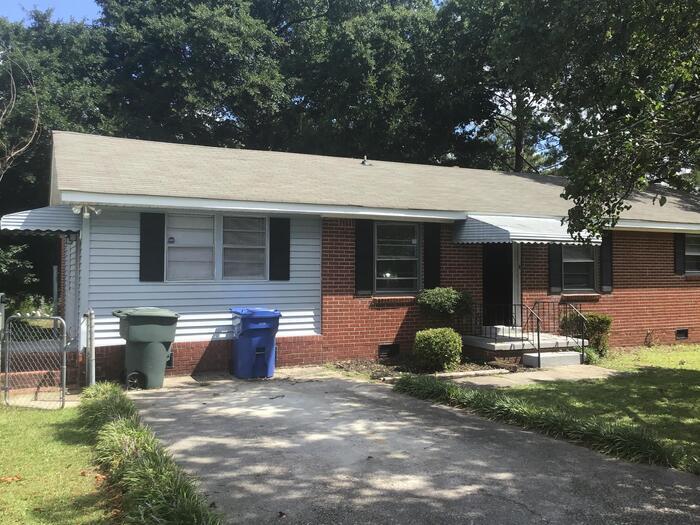 Primary Photo - 2109 Gayley St