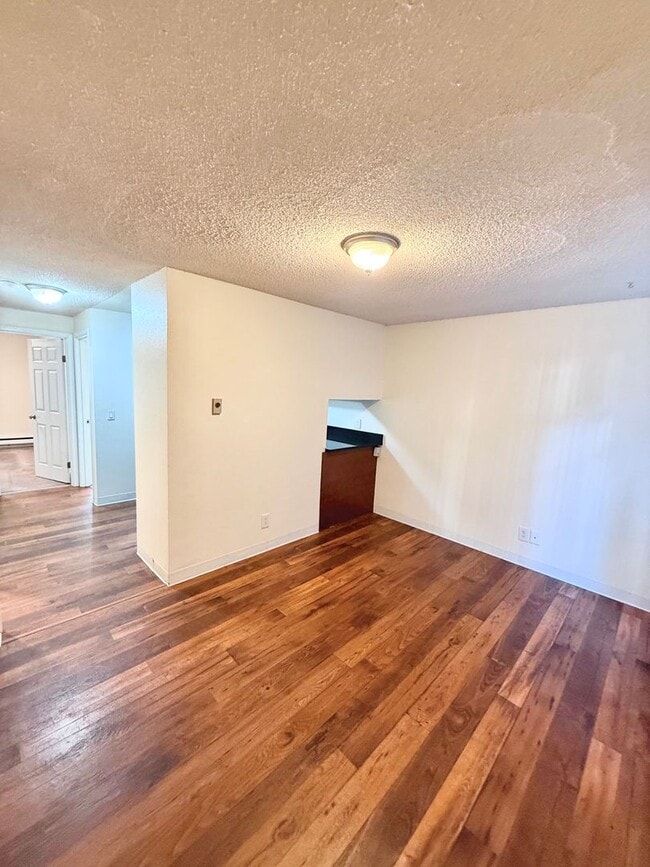 Building Photo - 4259 8th Ave NE